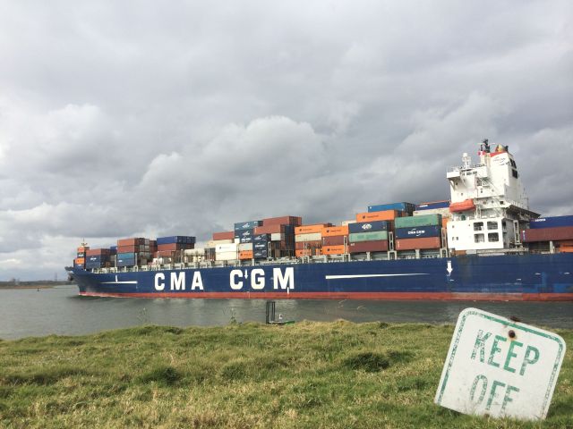 48- Container Ship Port